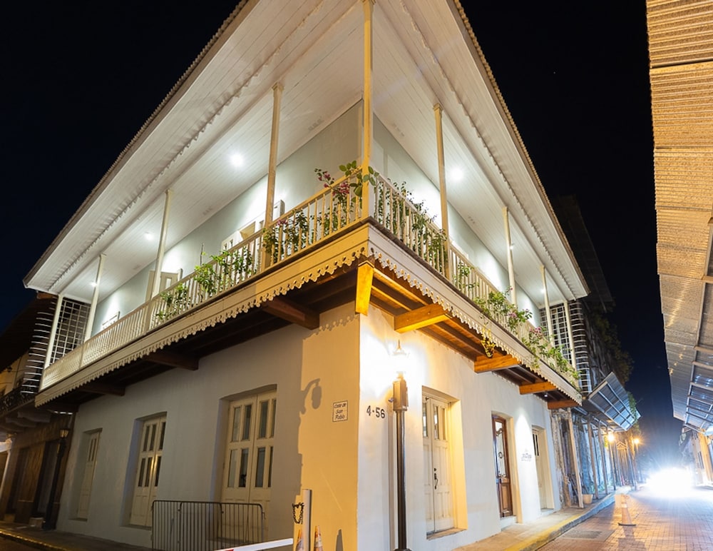 Casa Acomodo Casco Viejo 4bdr Historic Mansion