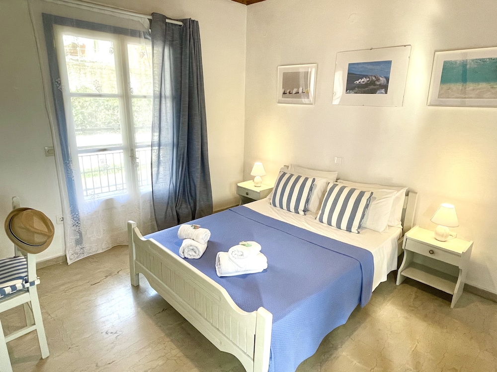 Sunflower Apartments & Studios photo 2