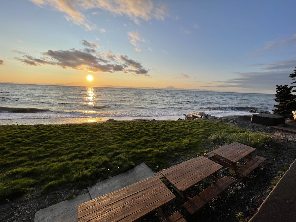 King Halibut Lodge - Property Image 3