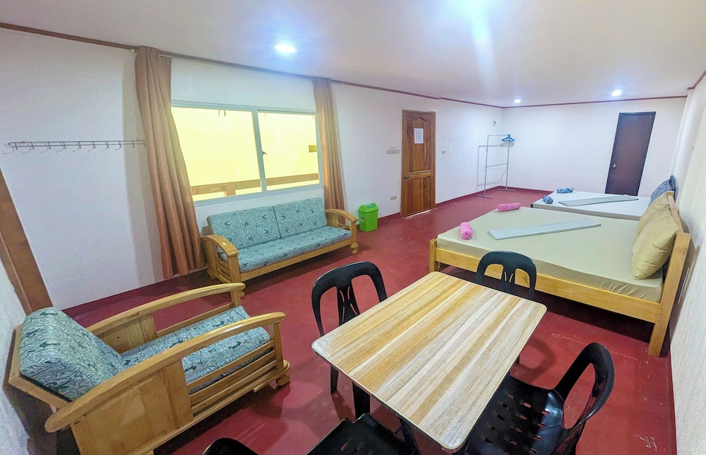 Aroma's Guest House