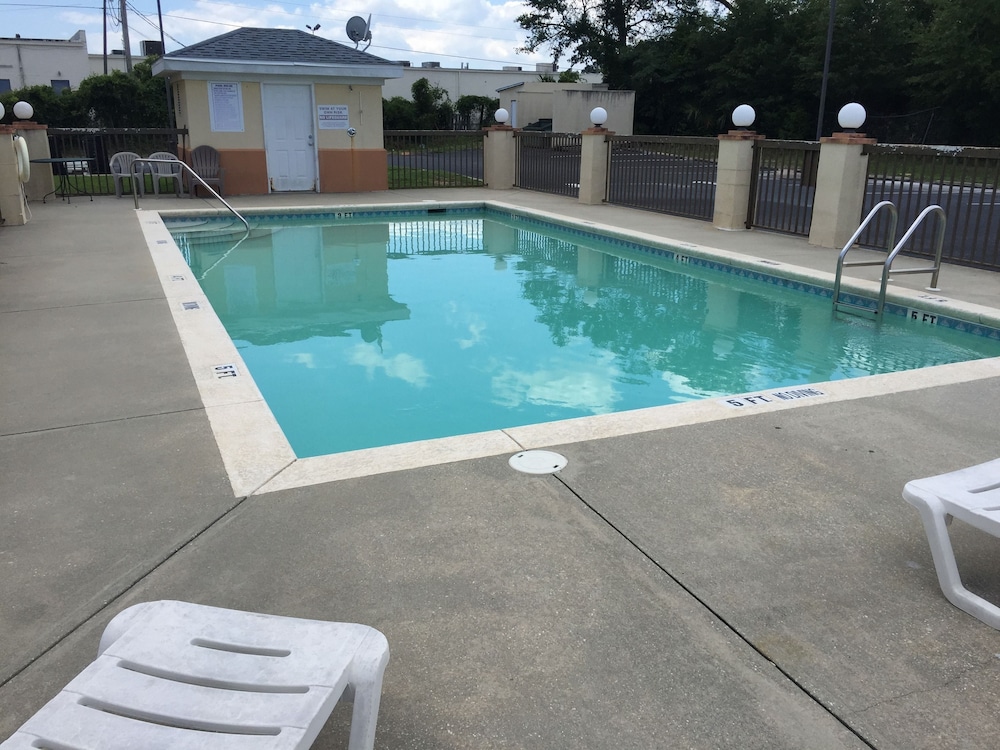 Regency Inn