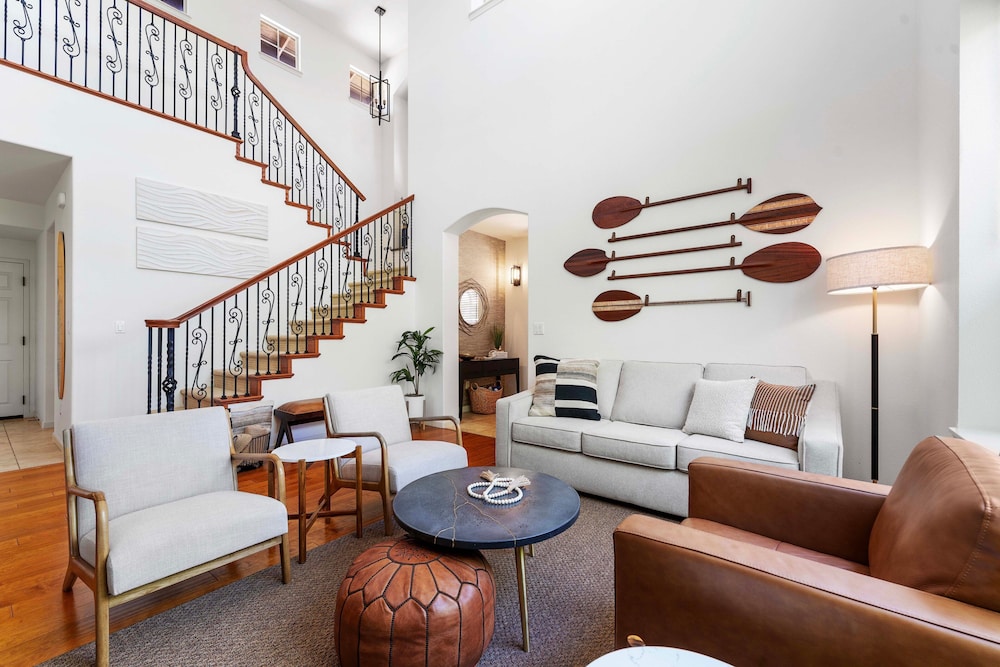 Vacation Rental - Professionally Decorated - Vrkcv