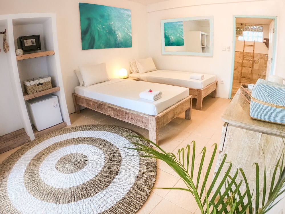 7SEAS Cottages - Image 4
