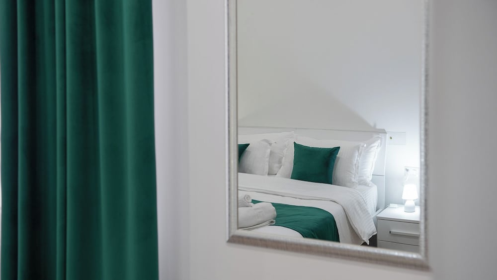 Lovely Rooms by Rentbeat