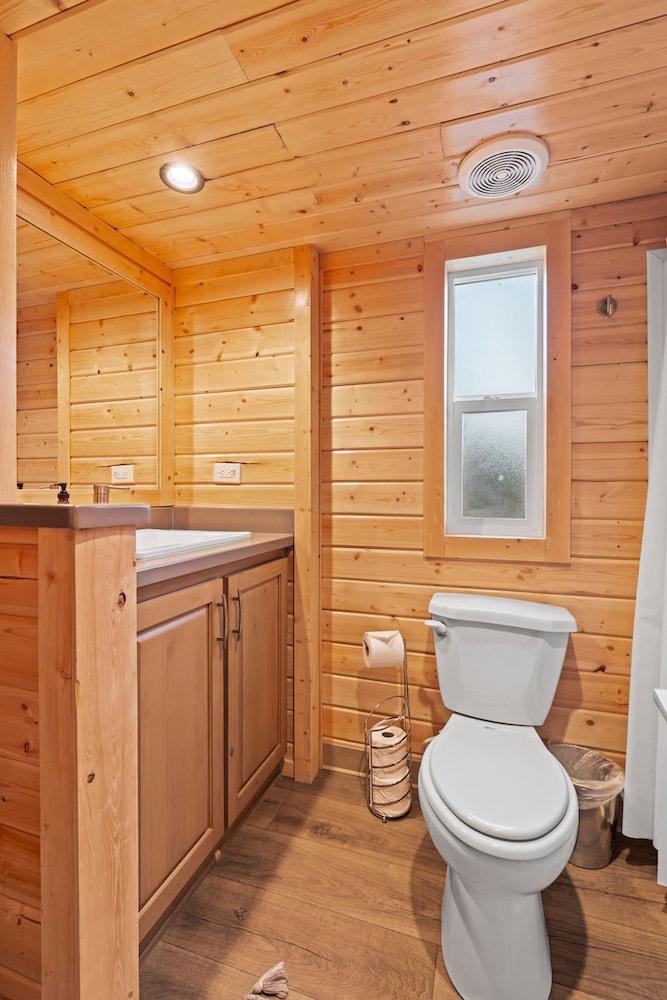 NEW Moondance Majestic Mini Cabin Cathedral Rock