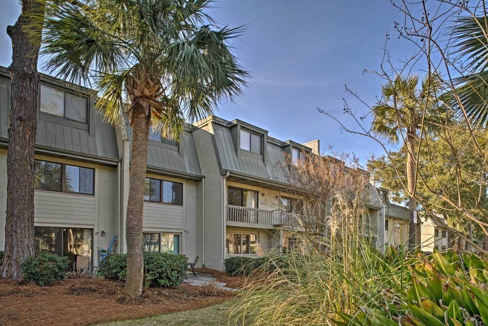 Steps to Beach & Pool: Hilton Head Island Condo!