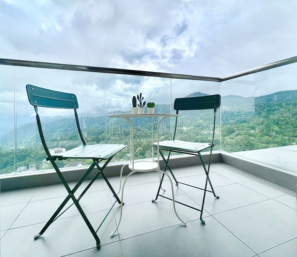 Windmill Upon Hills Retreat Apartments