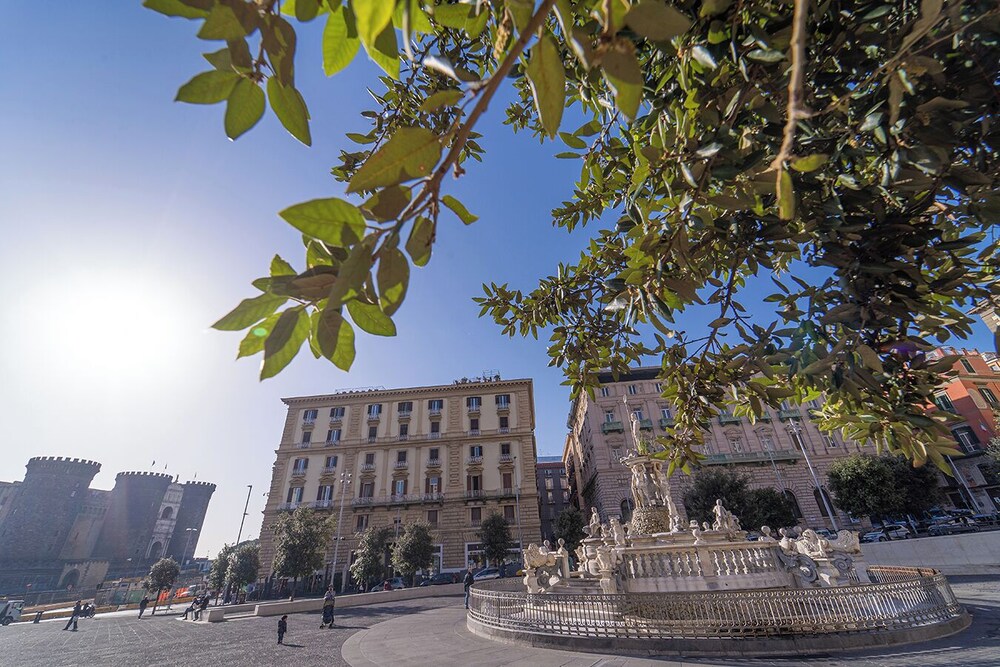P.C. BOUTIQUE SEA VIEW NAPOLI CENTRO by ClaPa Group Dislocated Hospitality