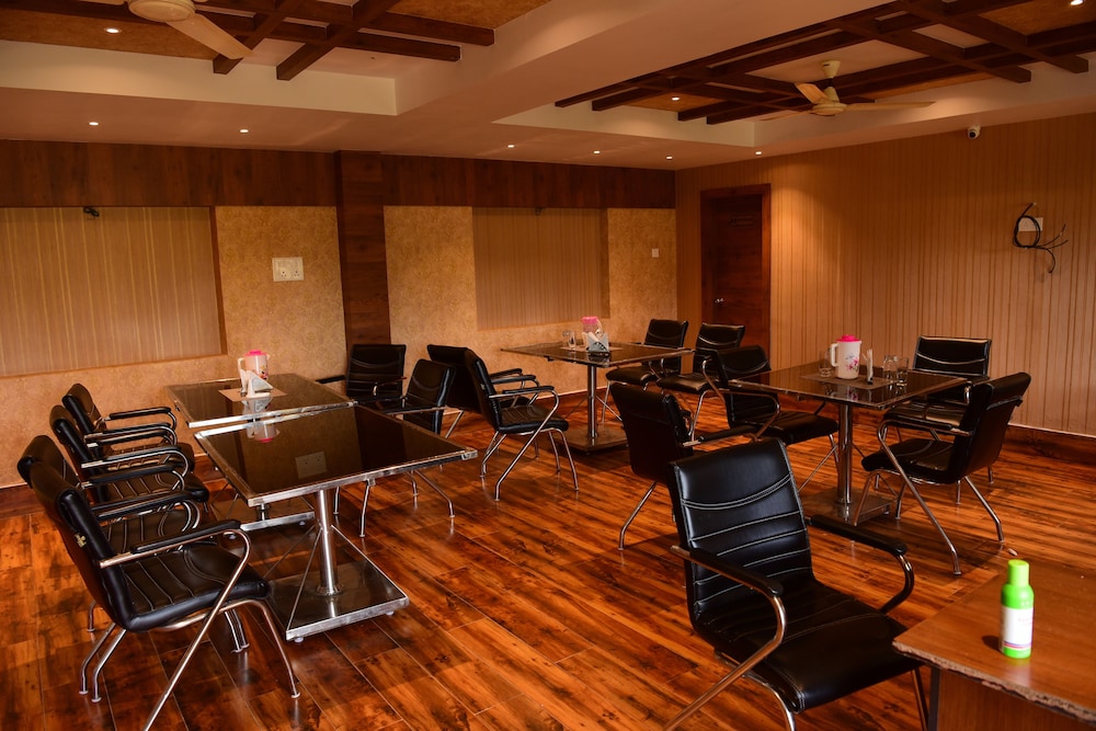 meeting & event spaces