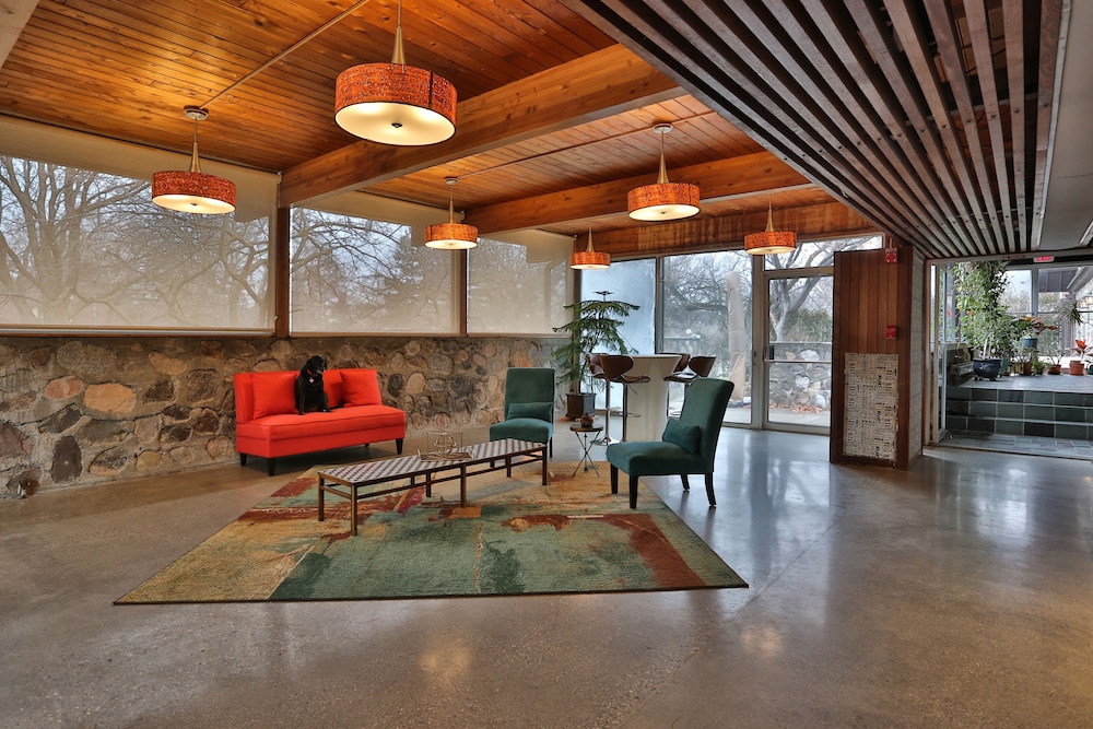 Stone Chalet B&B Inn and Event Center