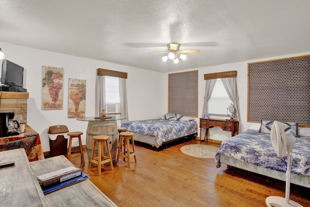 Mendelbaum - Almond Cabin 2 Bedroom Cabin