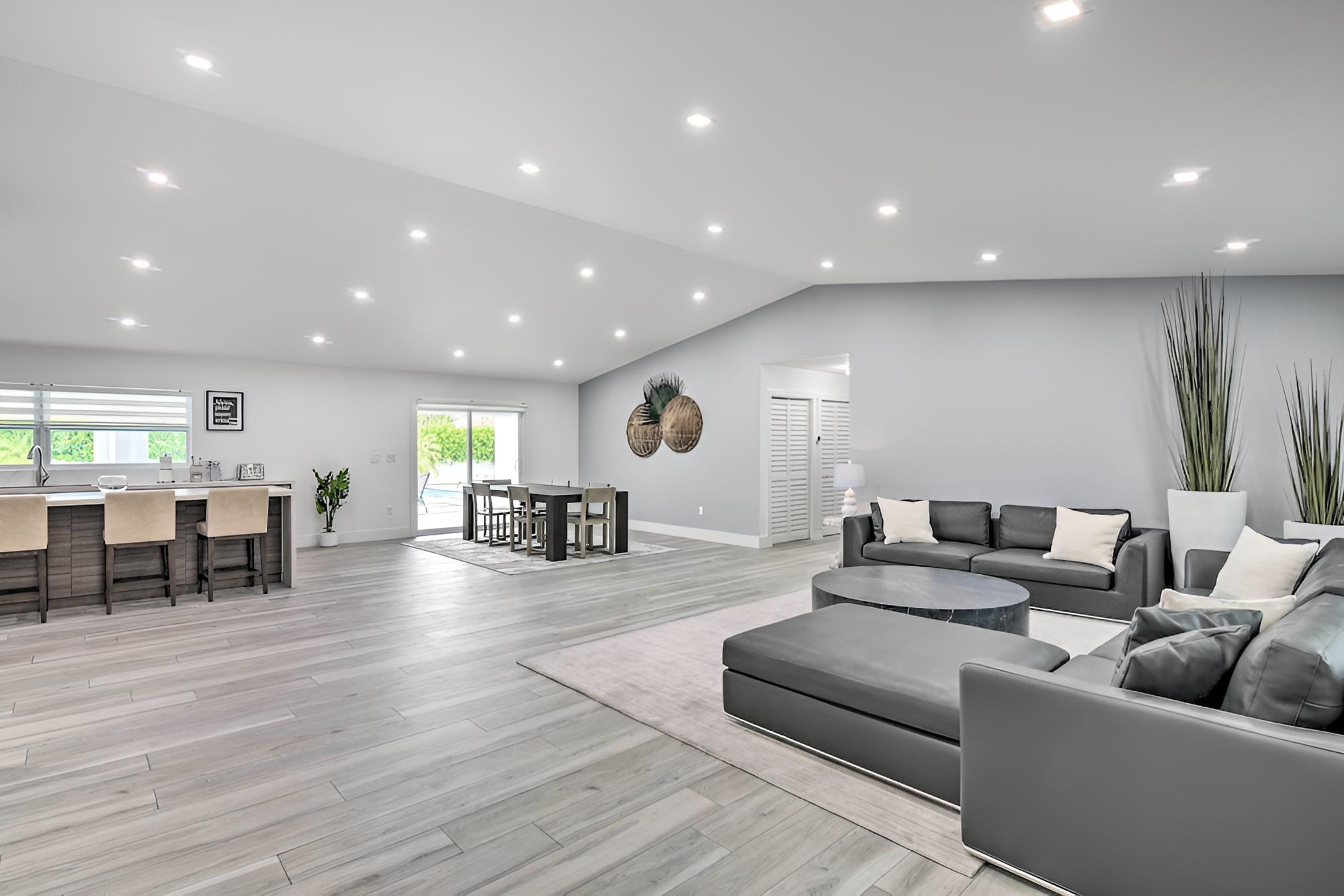 Upscale Miami Escape: 20 Mi to South Beach!