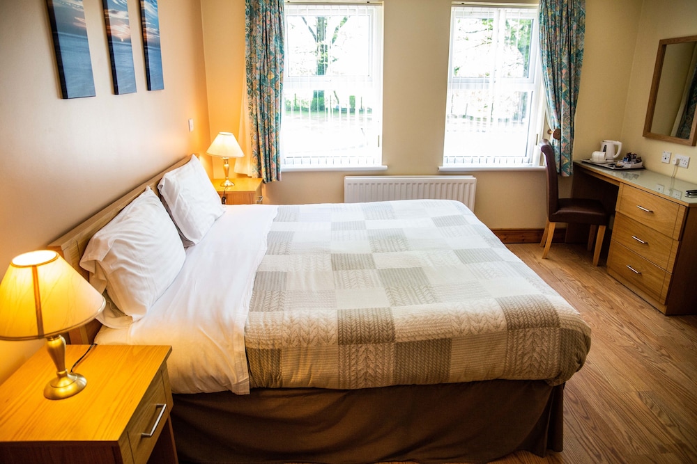 Hotel Groarty House & Manor B&B - Image 1