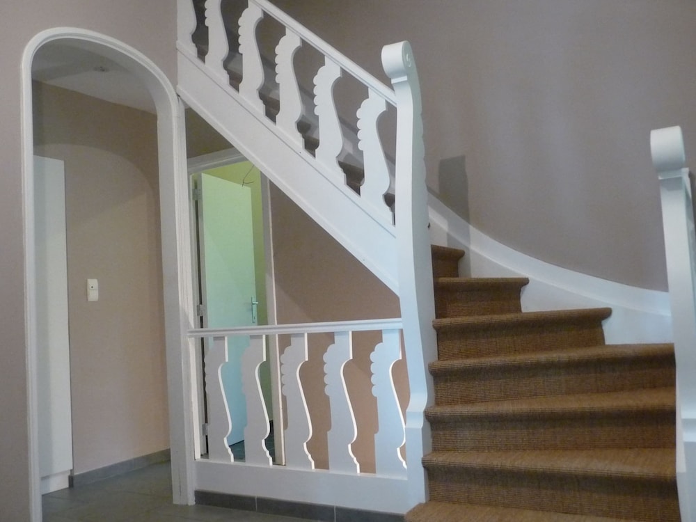Eco Hilltop Home in Falaen view 5