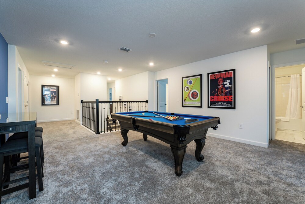 Awesome 8BR Villa Pool Theater Arcade