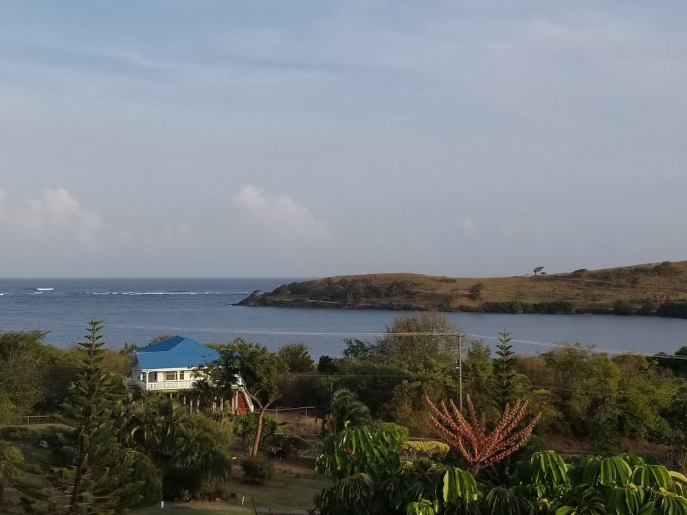 Savannes Bay Garden Inn