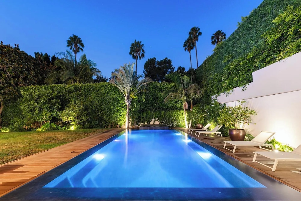 Alta Royale - Exquisite Designer Retreat Near Soho House & Rodeo Drive