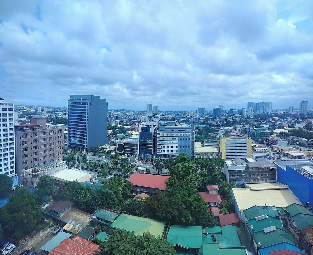 Tum's Mplace Staycation 17th Floor Tower D