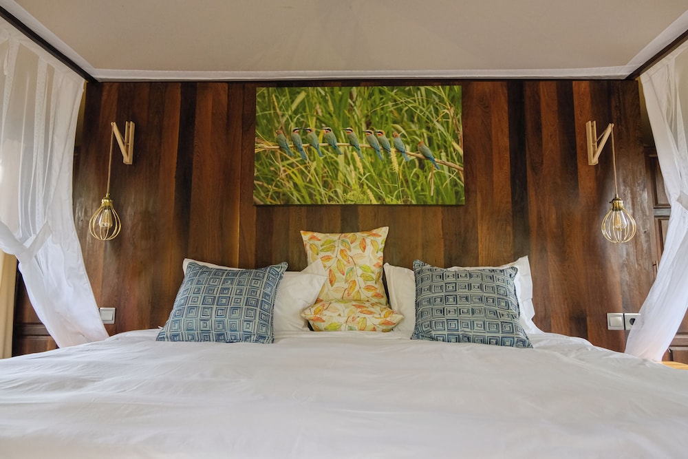 Muzimu Lodge view 2