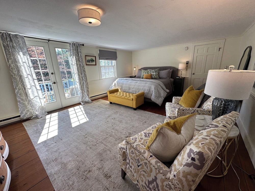 Inn at Perkins Cove