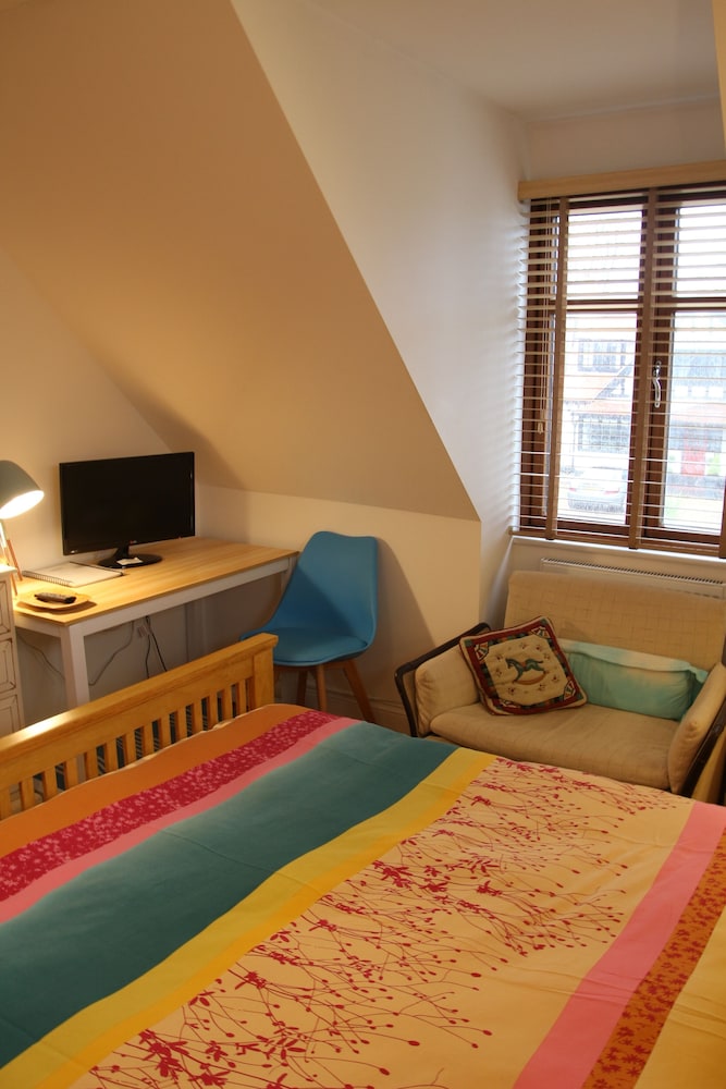 Worthing Vacations - The Enclave - Property Image 9