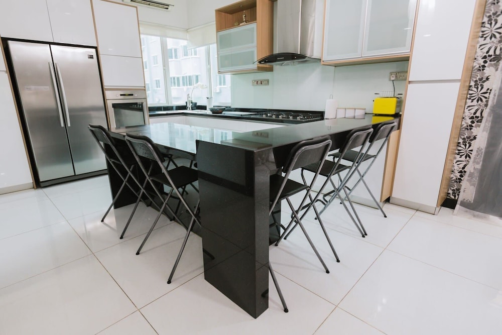Lux 6BR Home Private Rooftop Garden Kemensah KL