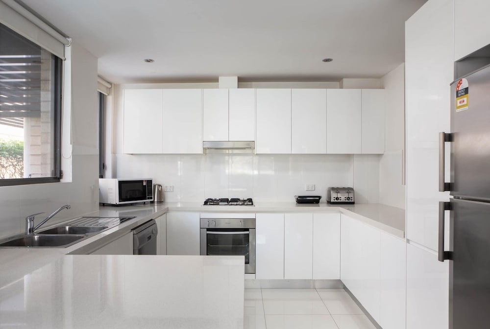 Spacious Two-bedroom Apartment Near Hospital