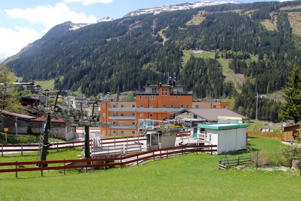 Apartmenthotel Schillerhof