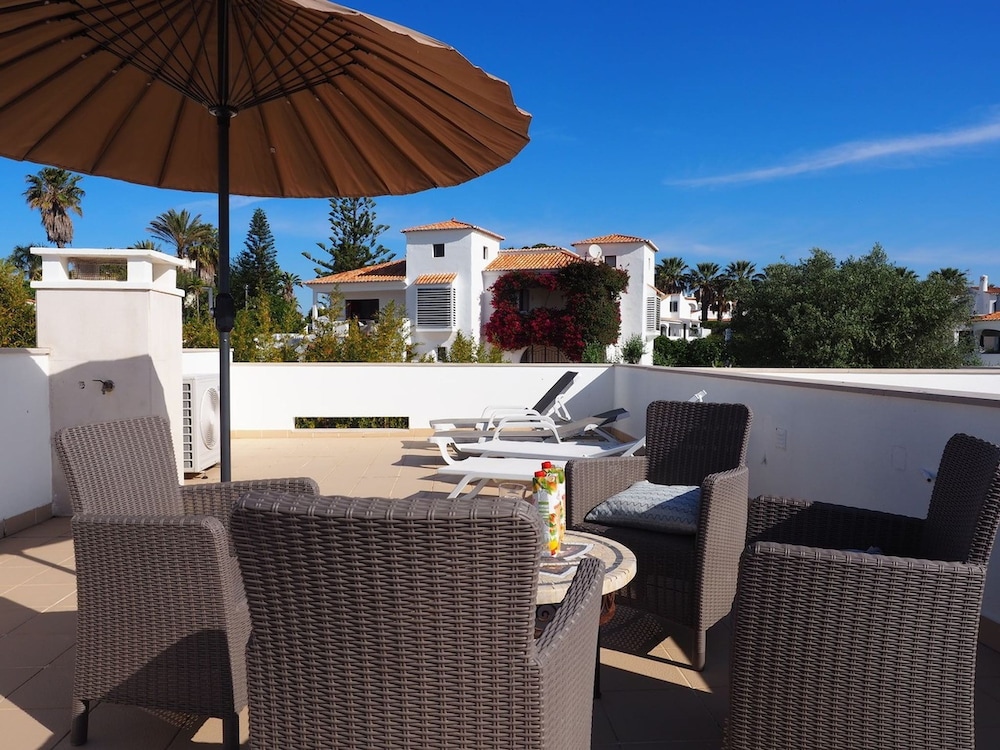 Carvoeiro Bay H Modern Townhouse Very Central f