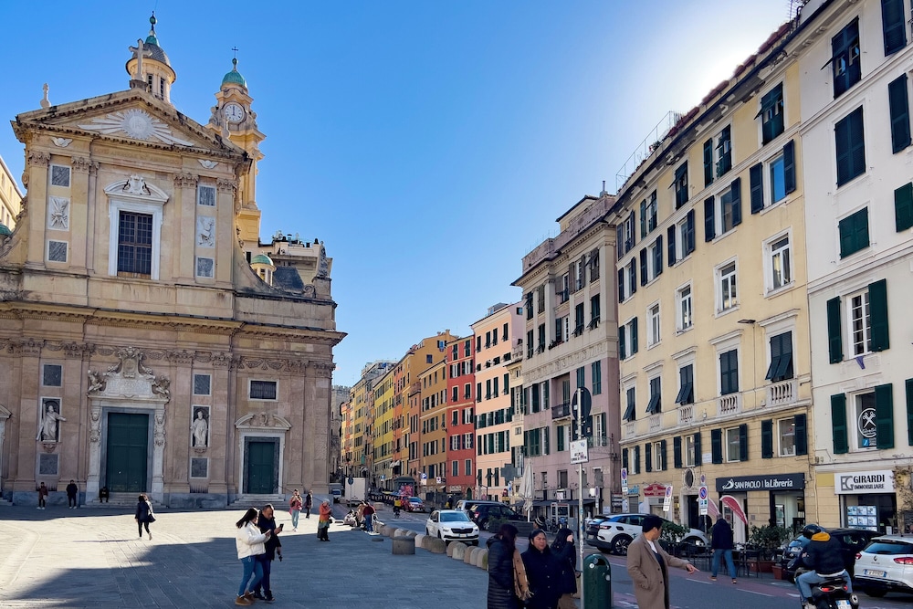 Lovely Flat In Genova Historic Center B