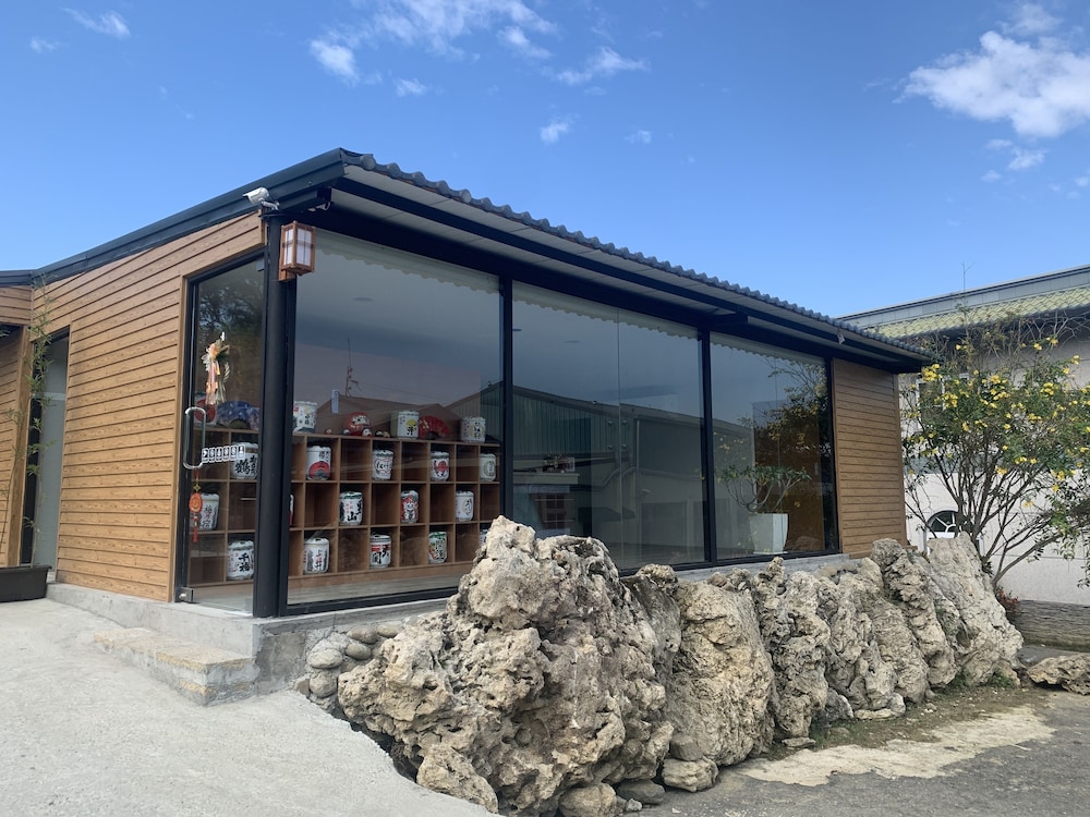 Hotel Hu Ye Resort - Image 1