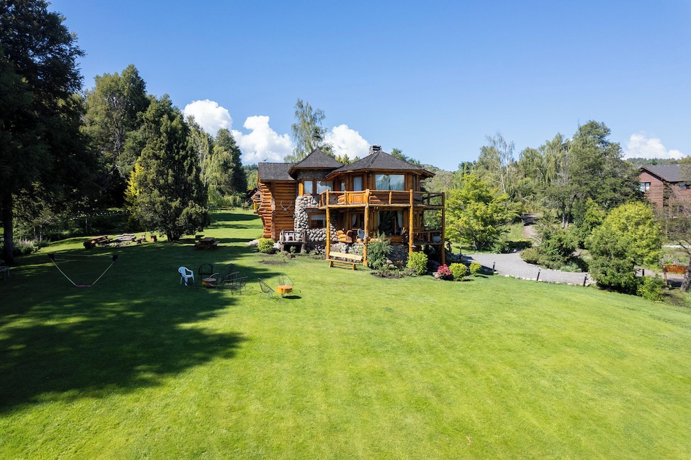 Rotui Luxury Village