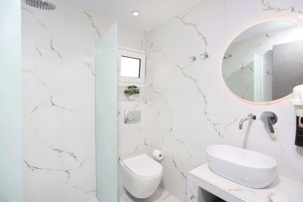 Gregory Luxury Apartments