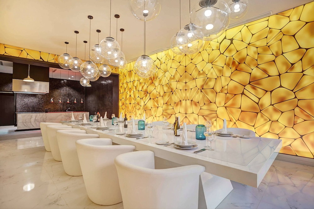 Jamaica Vacations - Royalton Blue Waters Montego Bay, An Autograph Collection All Inclusive Resort - Property Image 128