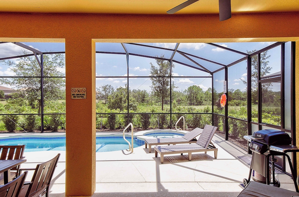 7643 Beautiful 6-bedroom Family Home With Private Pool Near Disney World
