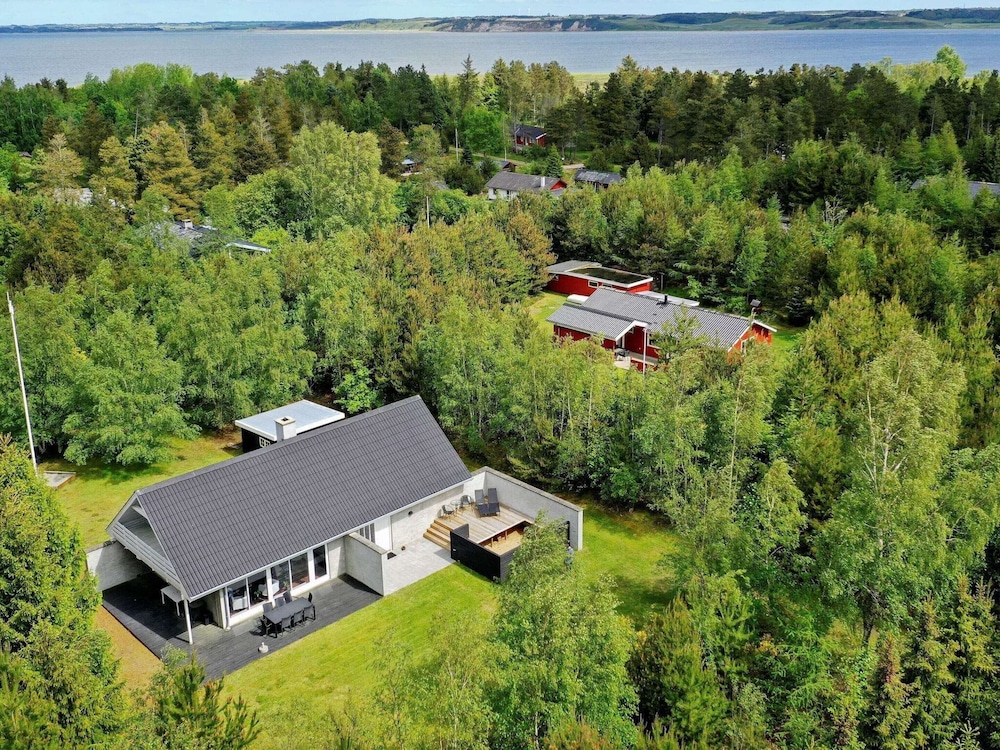 Photo 31