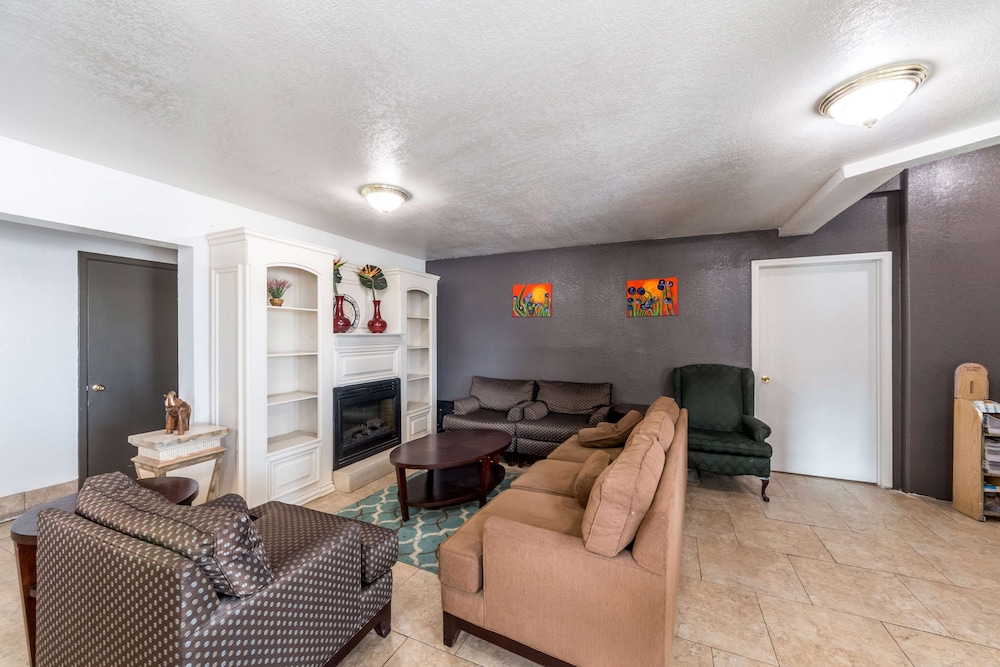Studio 6 San Antonio, TX - Fort Sam Houston Area view 4