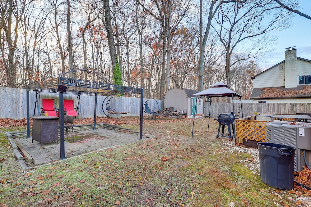 3 Mi to Dover Motor Speedway: Pet-friendly Retreat