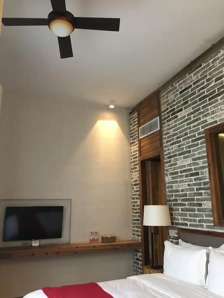 Huangshan Huizhou Creek Villa