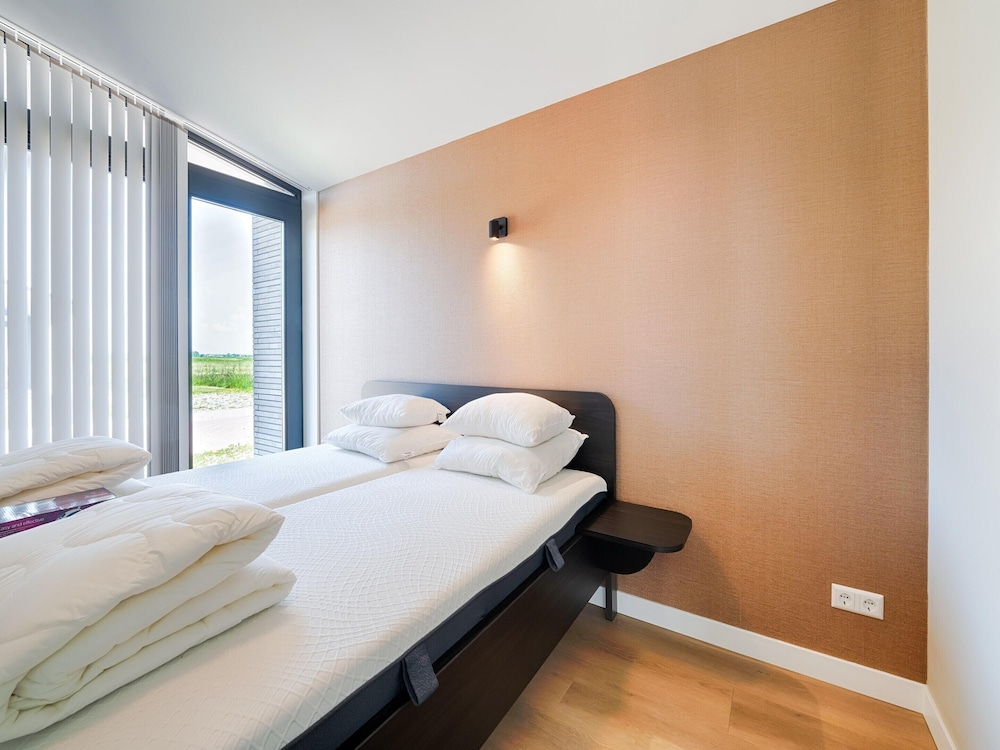 Holiday Home in Oud Ade Near Kaag Lakes
