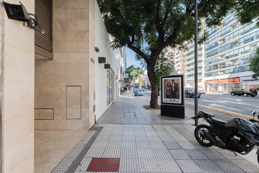 MOT Libertador 5700