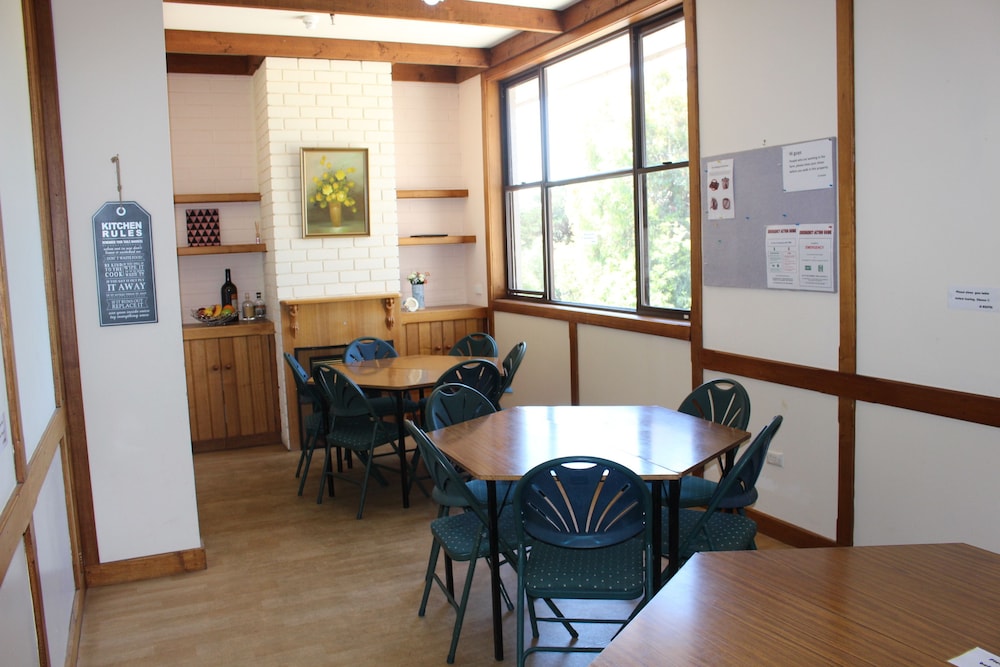 SJ Hostel