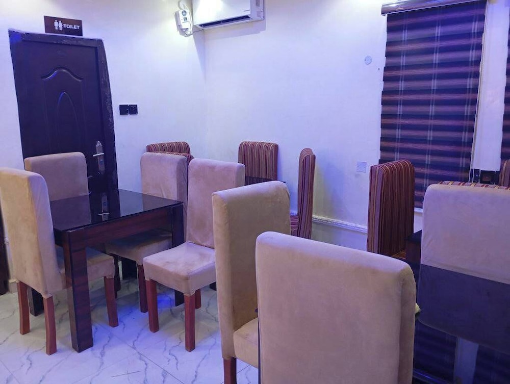 517VIP Suites and Apartments Awka