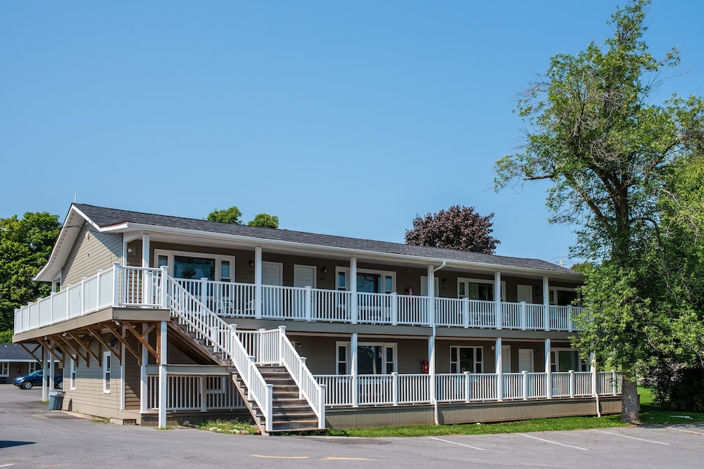Capt.'s Inn  Suites - Property Image 4