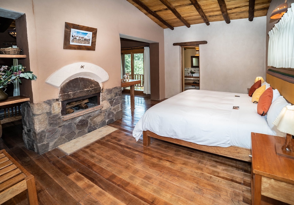 Sacred Dreams Lodge