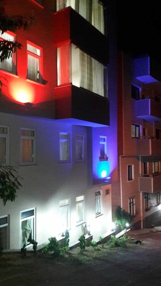 Elit Kurdal Apartment