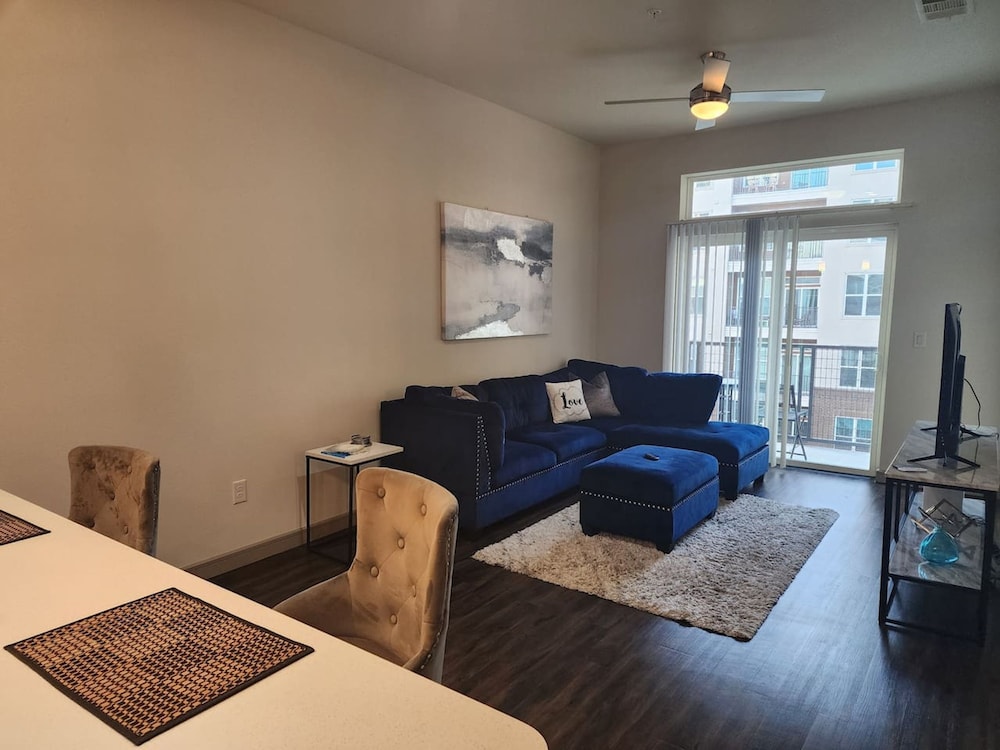 Elite Downtown Poolside Oasis