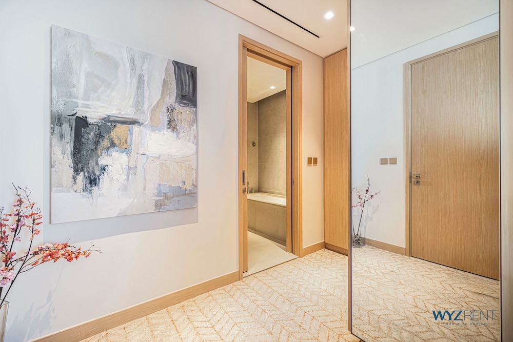 1BR Vida Dubai Mall Direct Mall Access