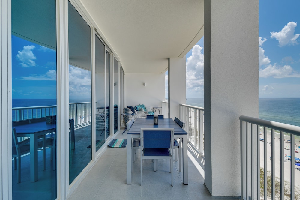 Gulf Views & Pools: Beachfront Island Tower Condo
