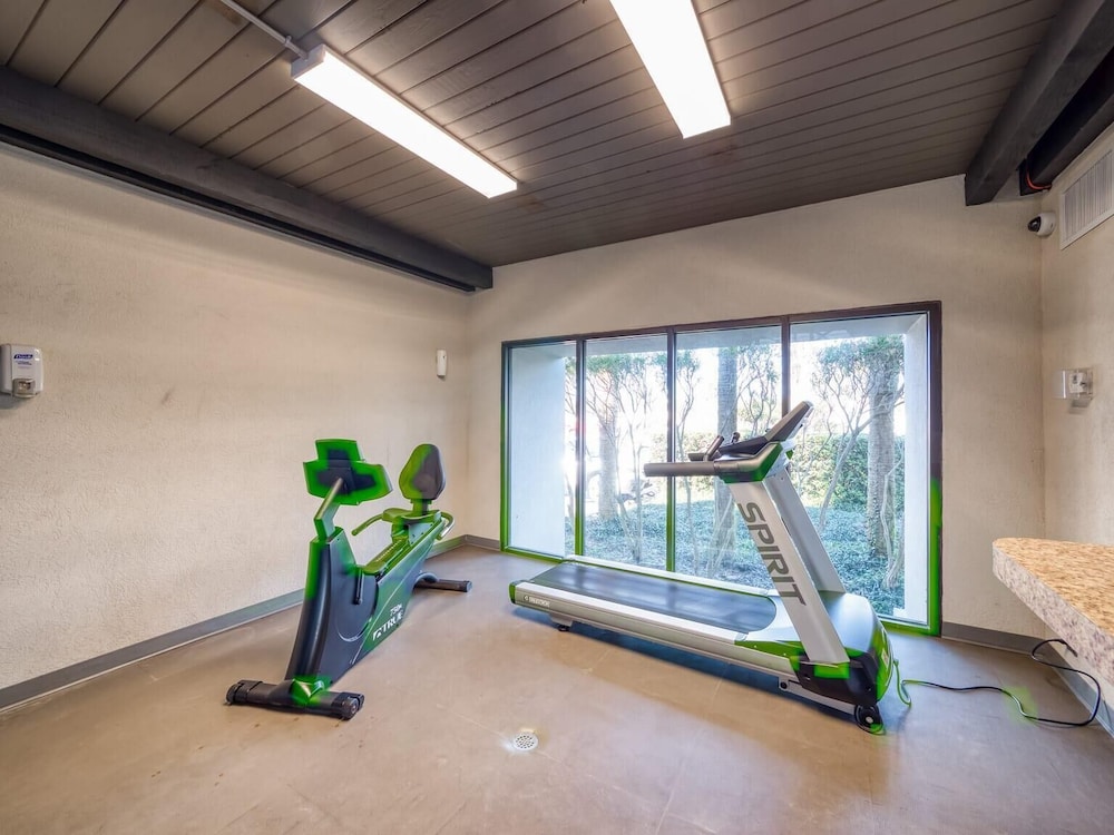 Pelican Pointe 1505